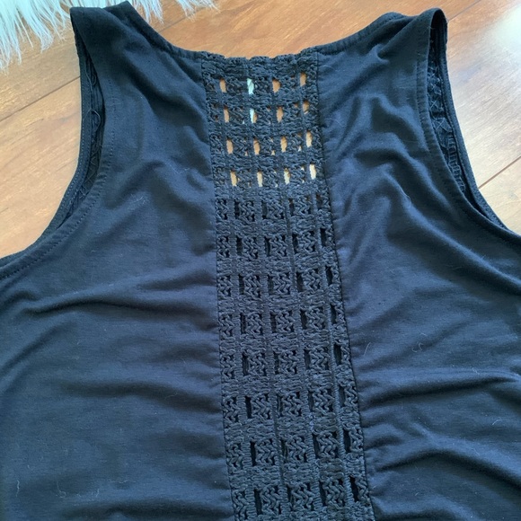 Nine 1 Eight~ Black Sleeveless Lace Tank Top-Small - Picture 10 of 12